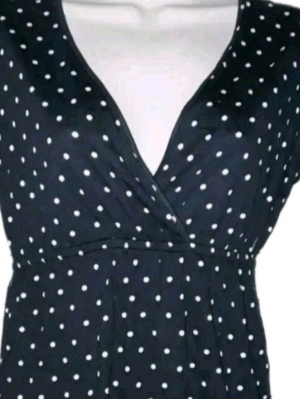 NEW YORK & CO Vneck Polka Dot Babyfoll Top Womans Size XS NWT